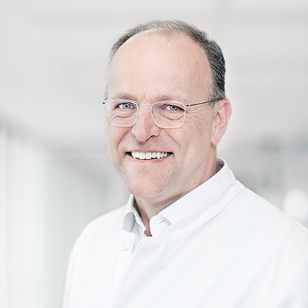 Prof. Dr. Dr. Henning Schliephake